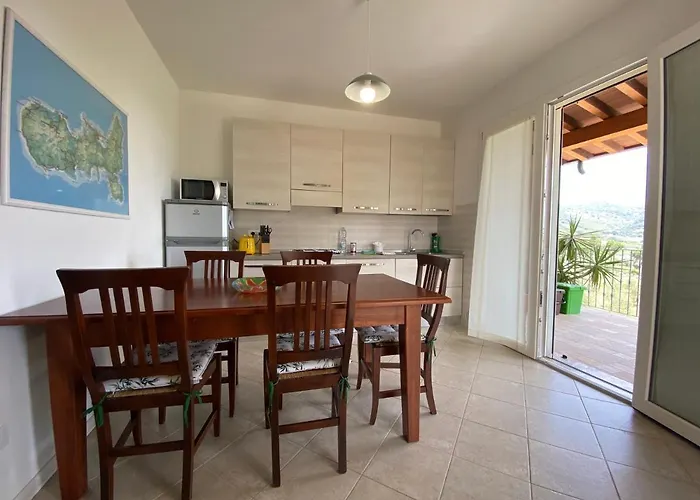 Mirella Capoliveri (Isola d'Elba)