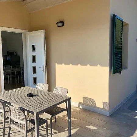 Mirella Apartment *