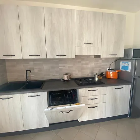 Mirella Apartment *