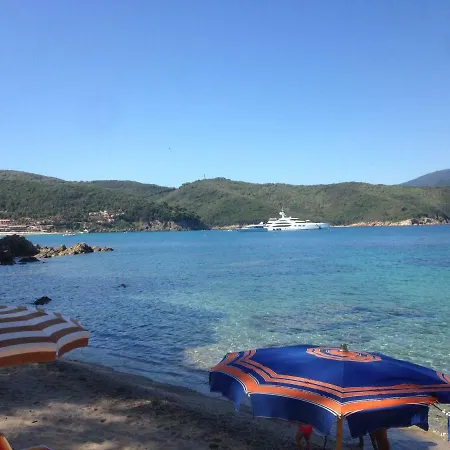 Mirella Capoliveri (Isola d'Elba)