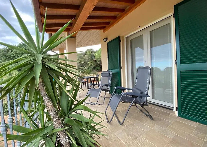 Mirella Capoliveri (Isola d'Elba)